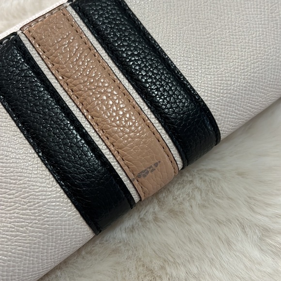 Coach Bear Wallet Limited Edition - Picture 5 of 9